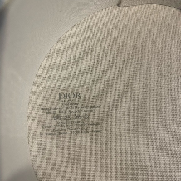 Dior Beauty Travel Case - Picture 7 of 8